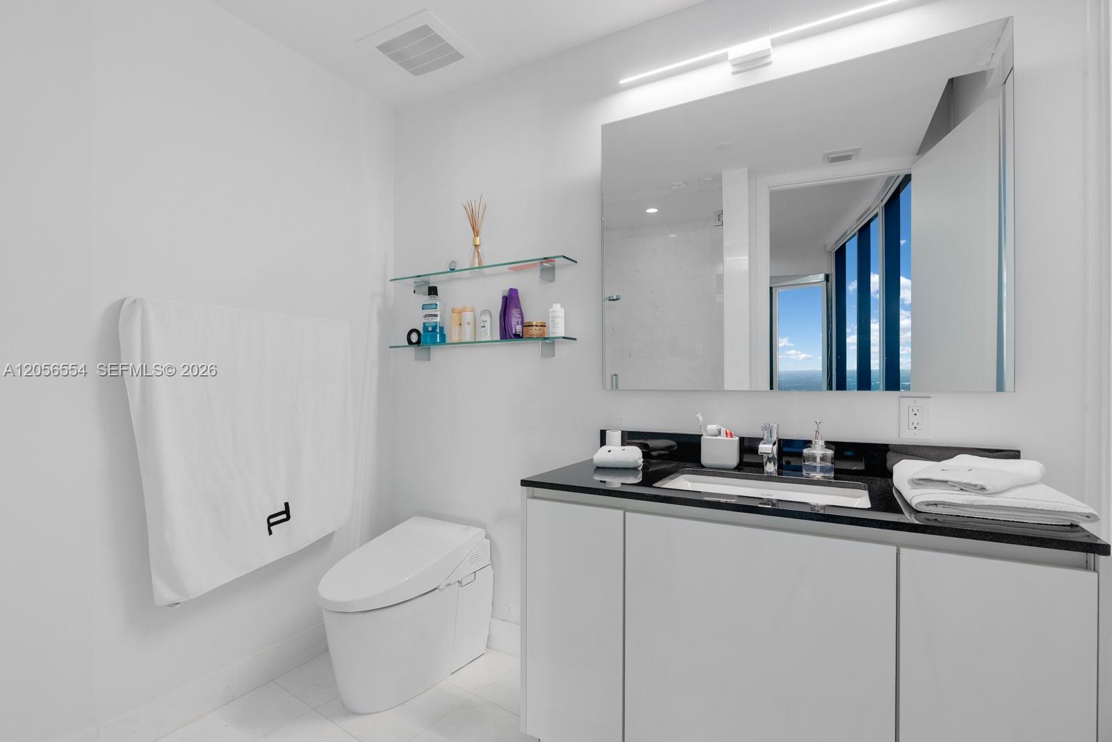 18555 Collins Avenue 5201 Property Photo 47