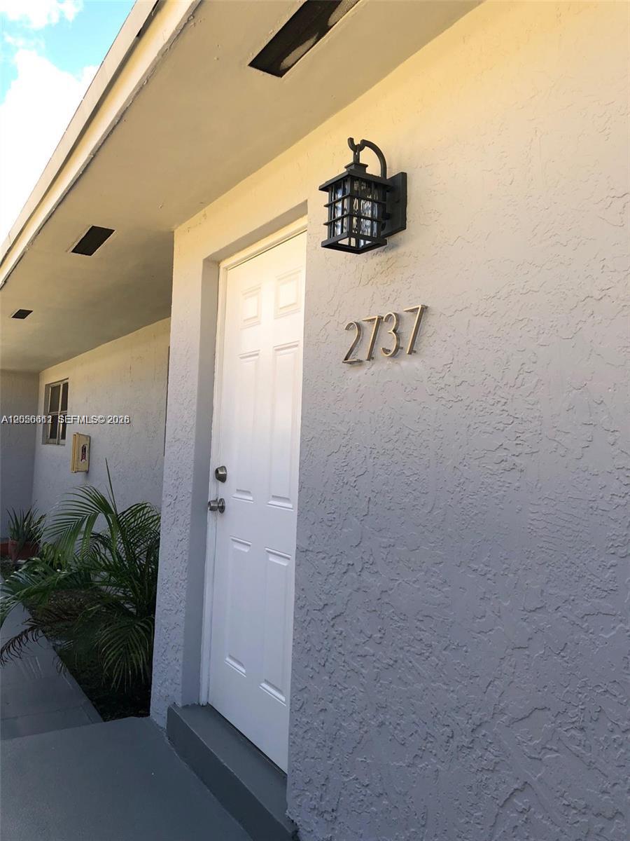 2735 Nw 27th Street Property Photo 4