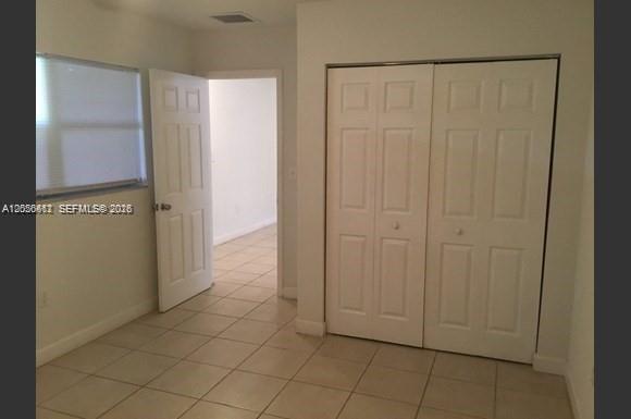 2735 Nw 27th Street Property Photo 17
