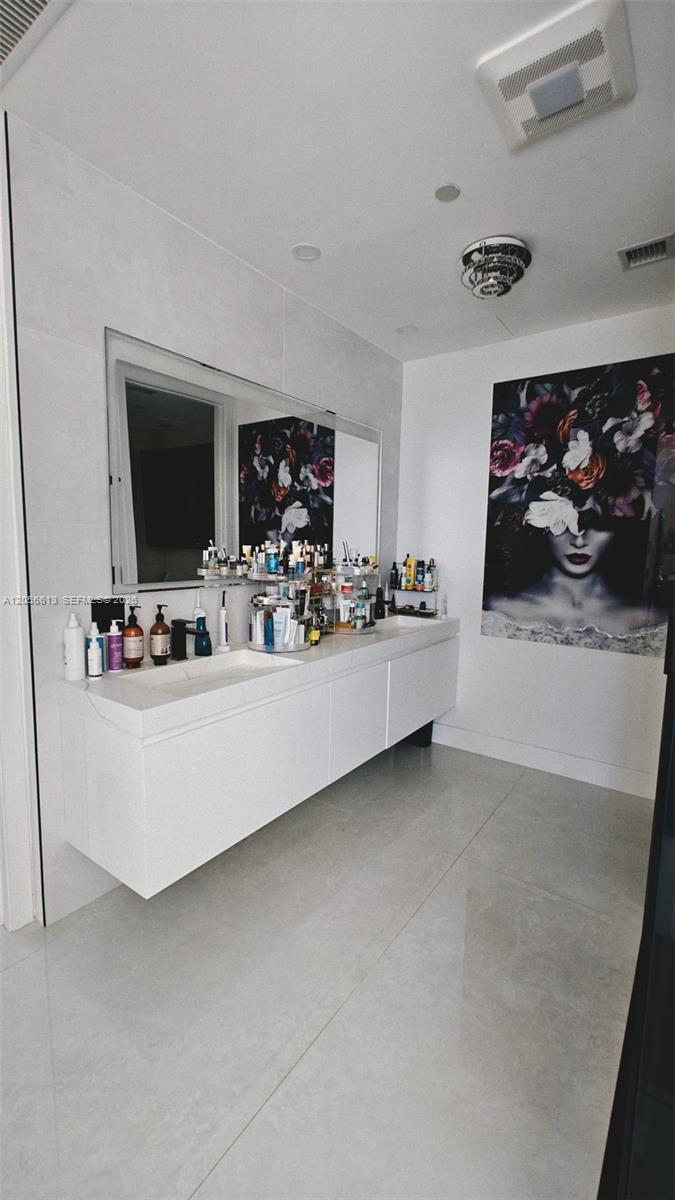 1100 Biscayne Boulevard 2106 Property Photo 29