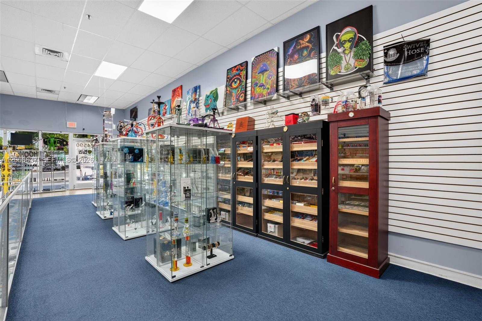 Smoke Shop Smoke Shop For Sale In Tamiami Property Photo 14