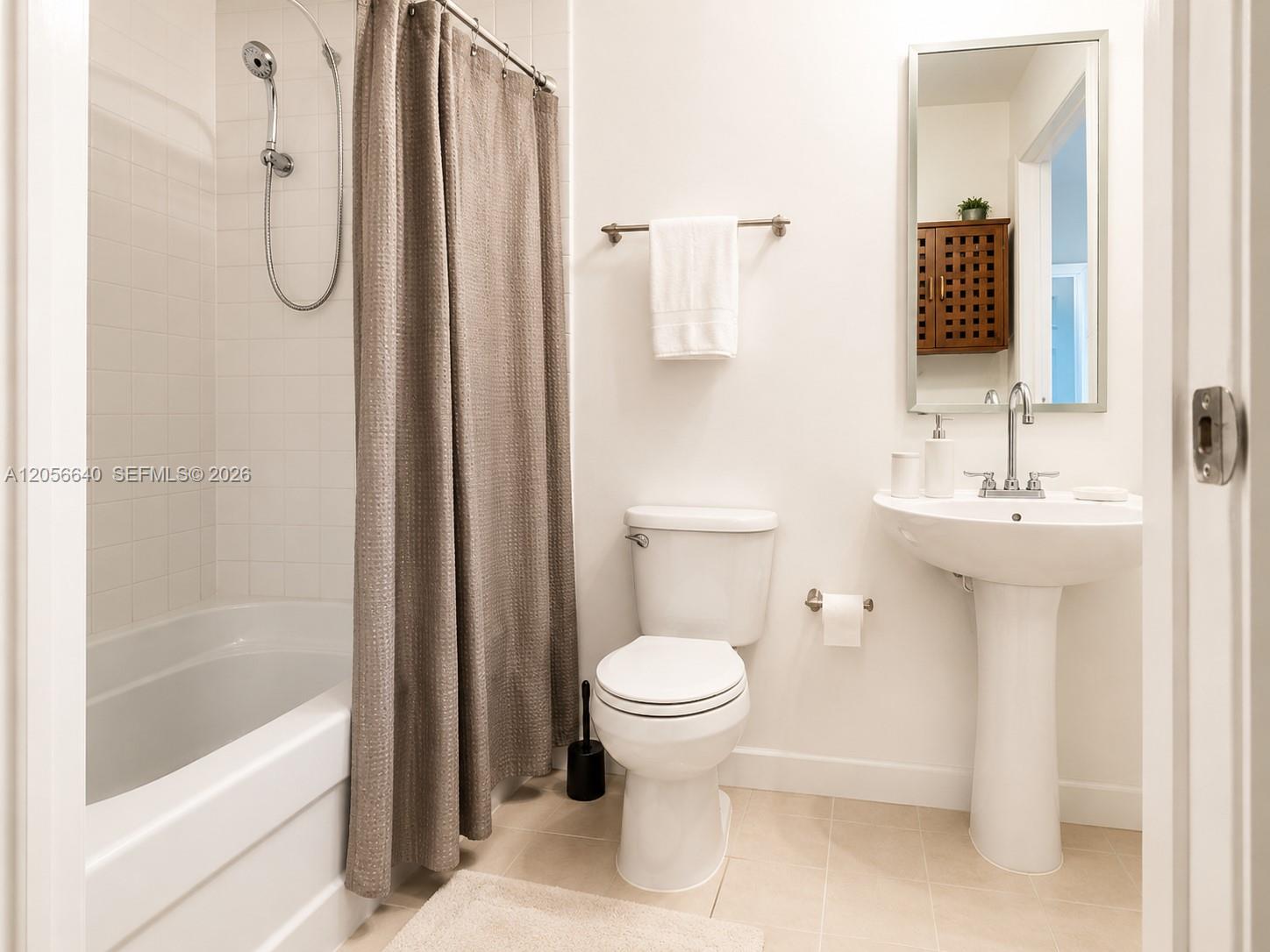 10 S River Drive 708 Property Photo 10