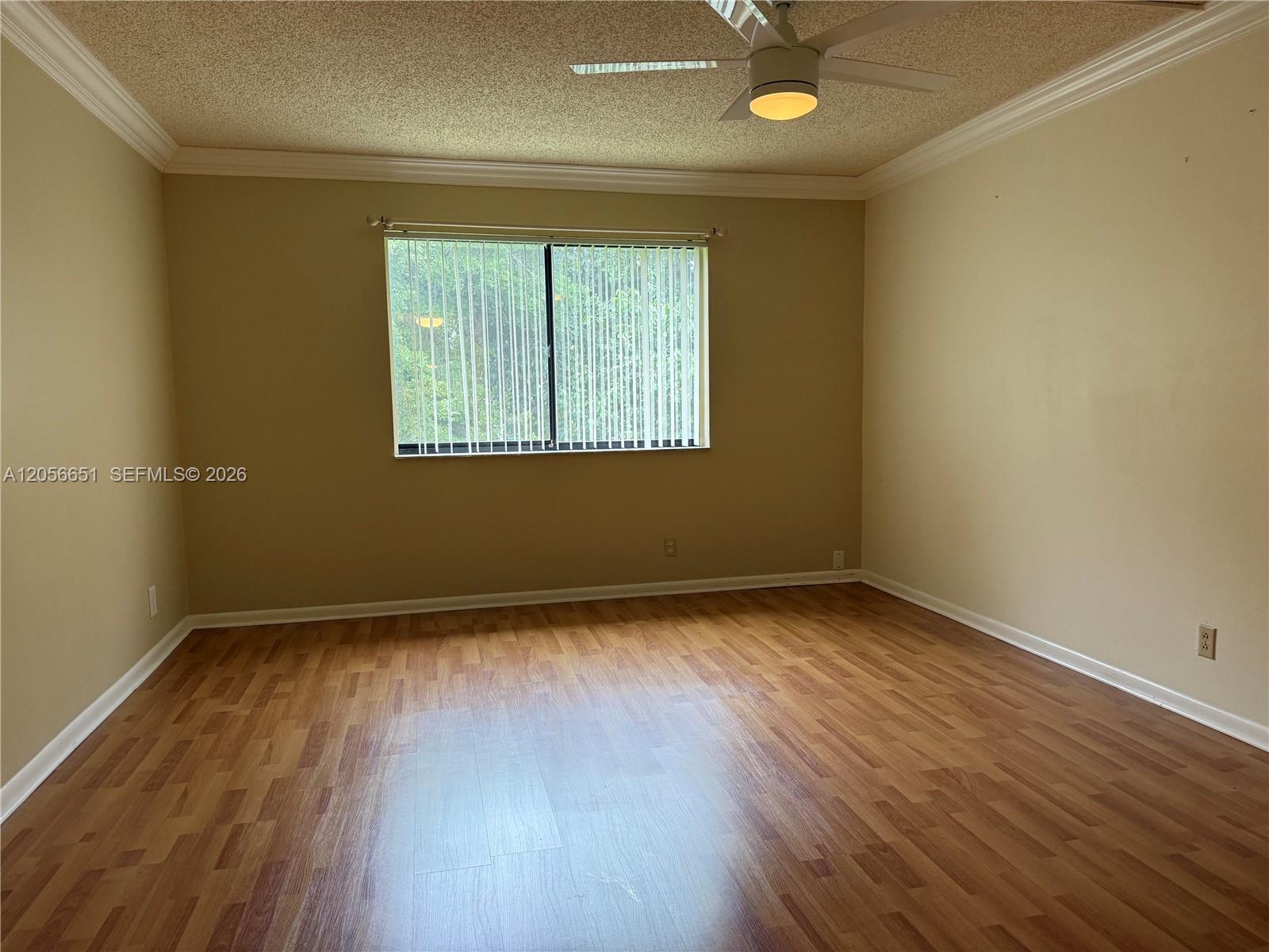 435 Lakeview Drive 201 Property Photo 5