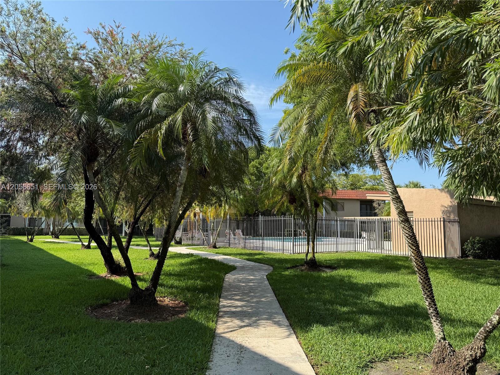 435 Lakeview Drive 201 Property Photo 18