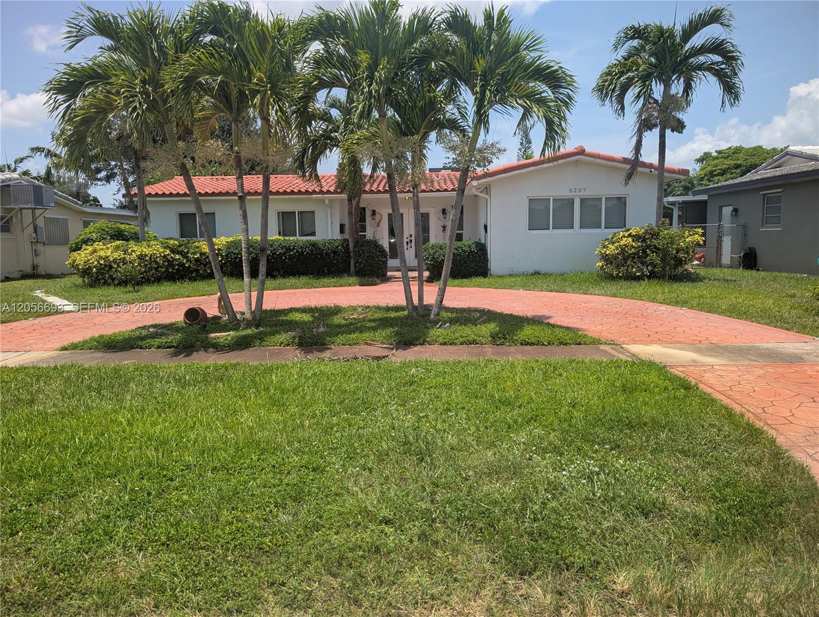 A12056693 Property Photo 2