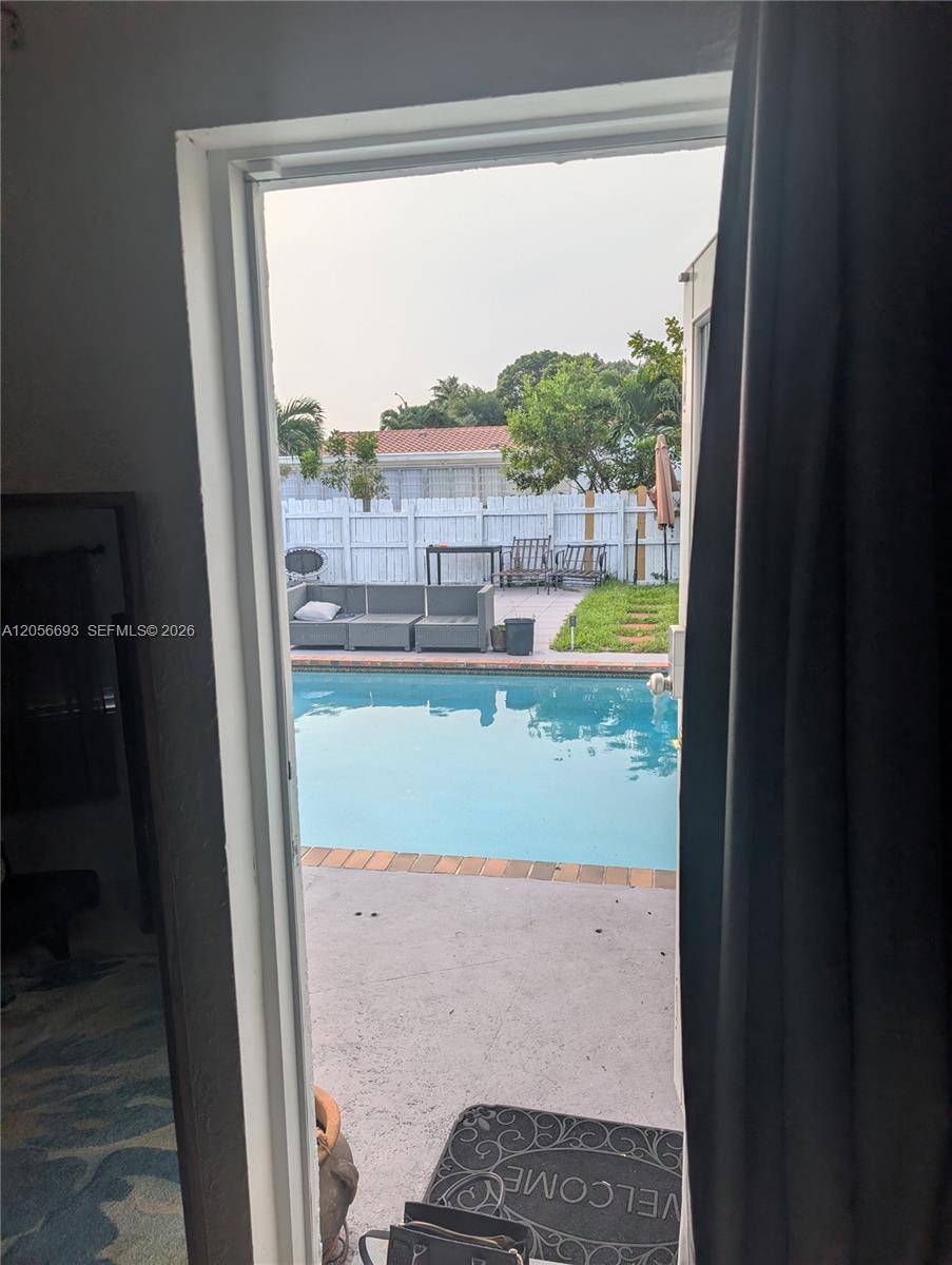 A12056693 Property Photo 3