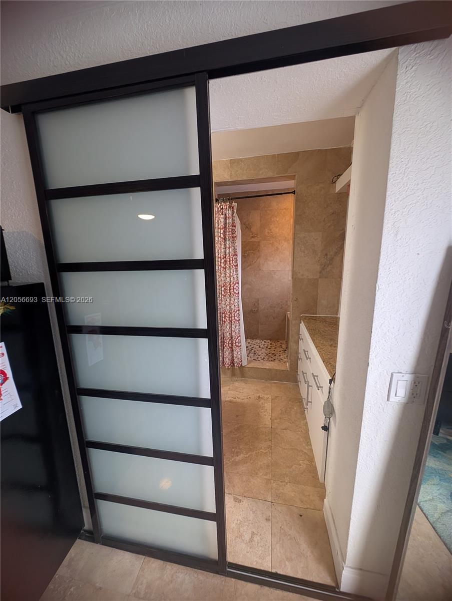 A12056693 Property Photo 8