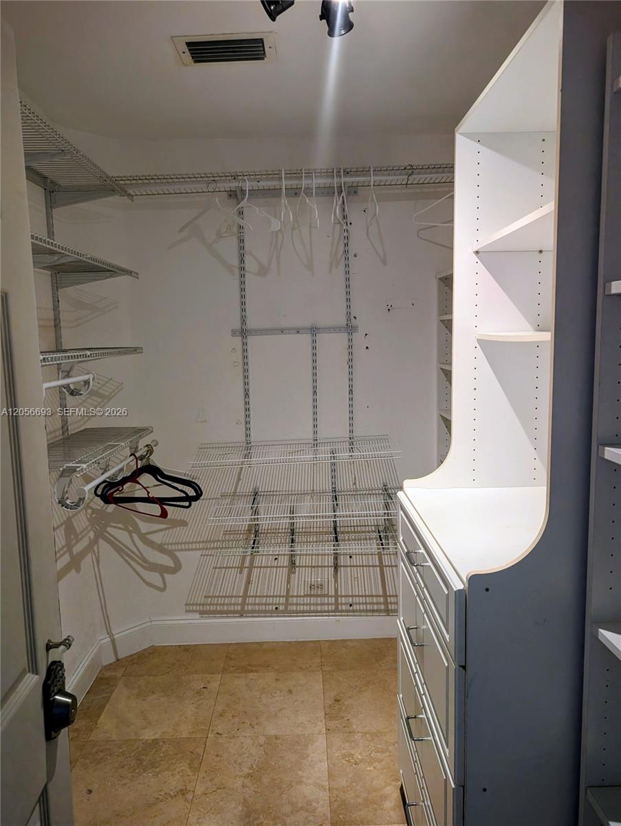 A12056693 Property Photo 14