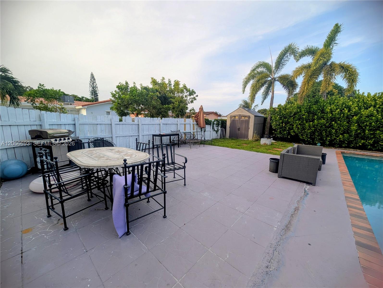 A12056693 Property Photo 17