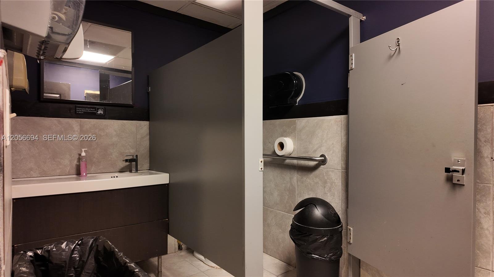 A12056694 Property Photo 8