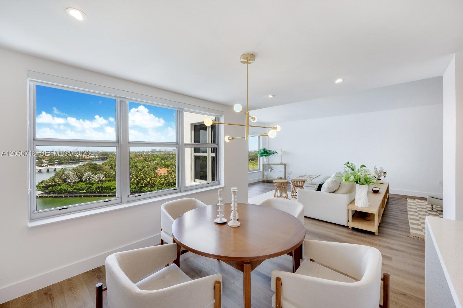 9102 W Bay Harbor Drive 10-b Property Photo 4