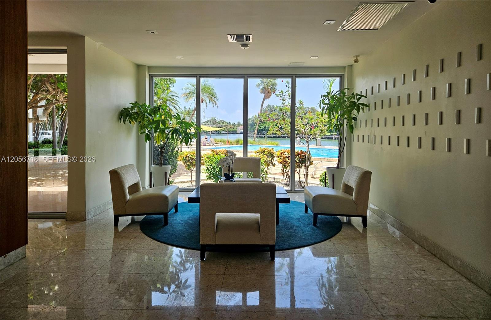9102 W Bay Harbor Drive 10-b Property Photo 16