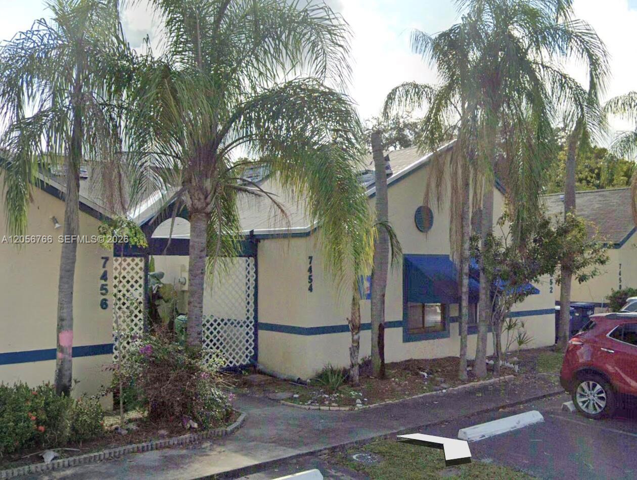 7454 NW 34th Street