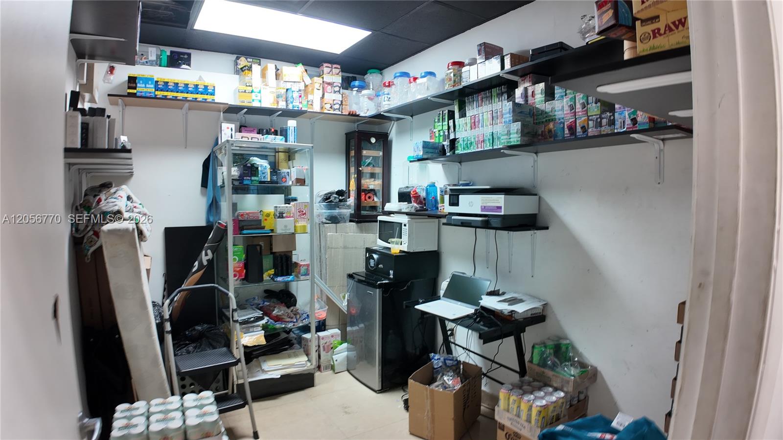 A12056770 Property Photo 17