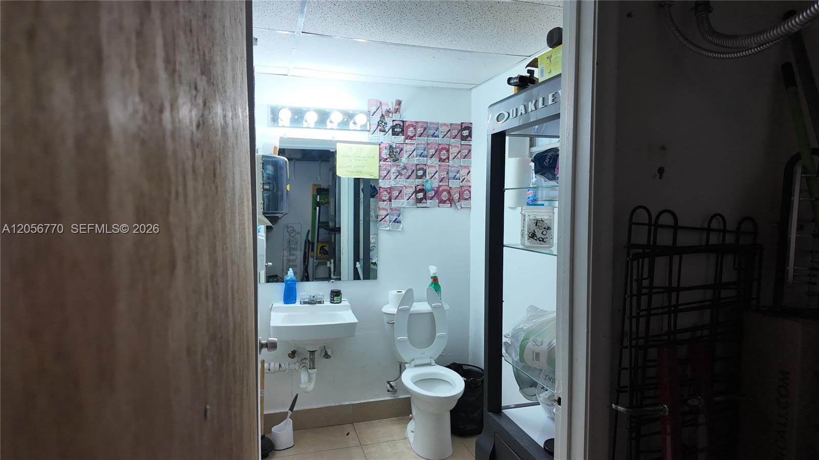 A12056770 Property Photo 18