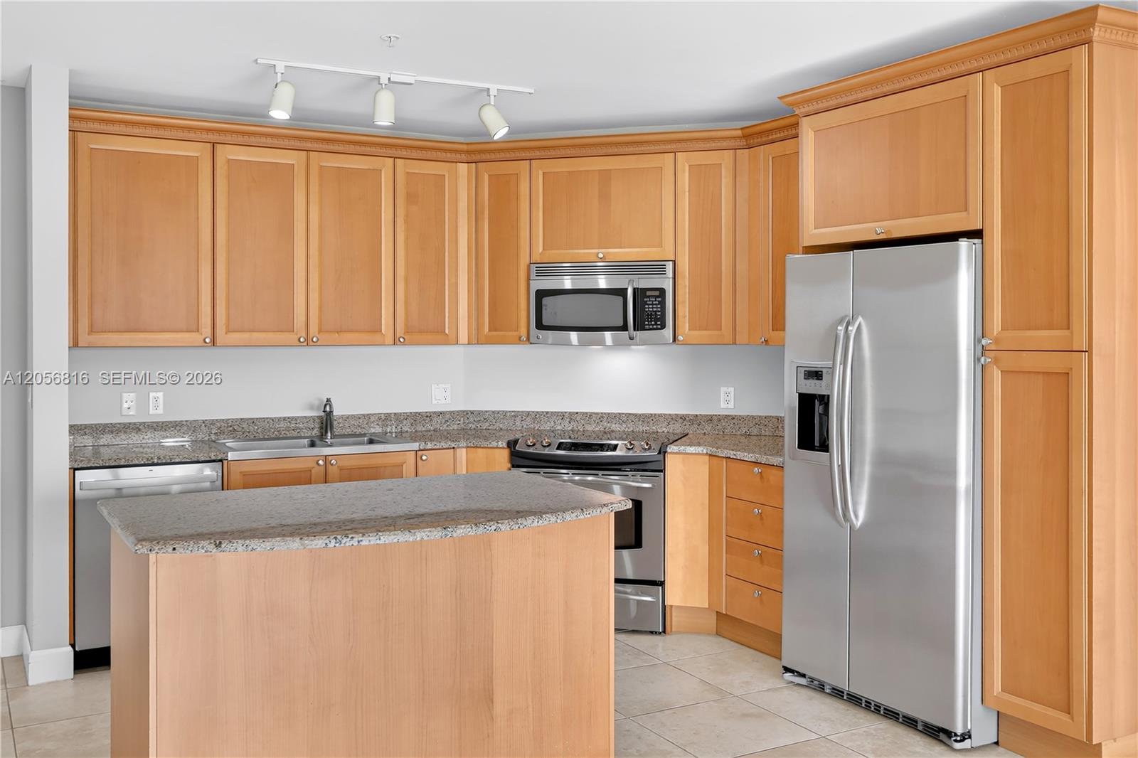 55 Merrick Way 832 Property Photo 5