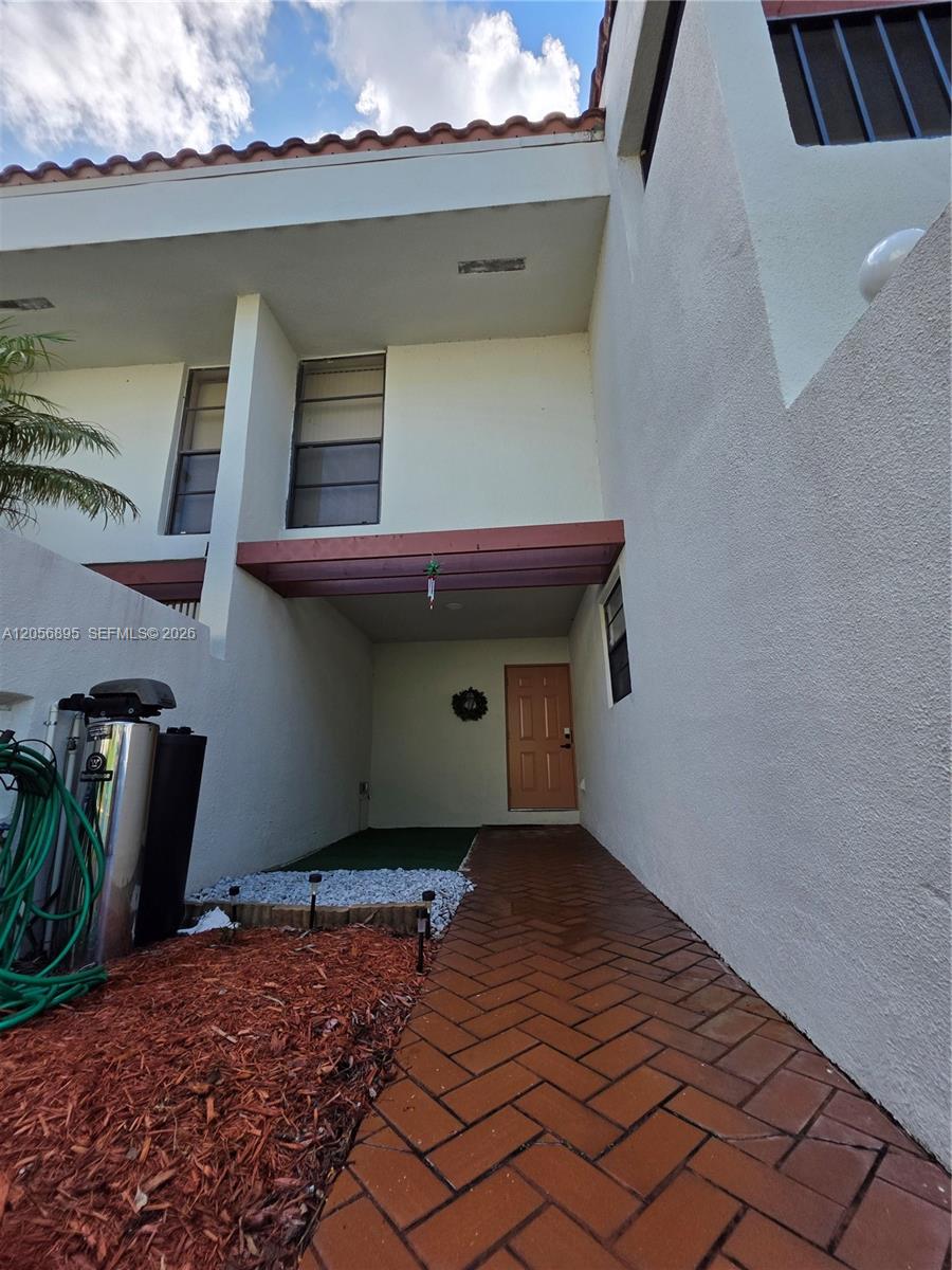 A12056895 Property Photo 3