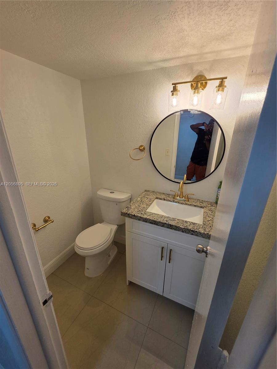 A12056895 Property Photo 6