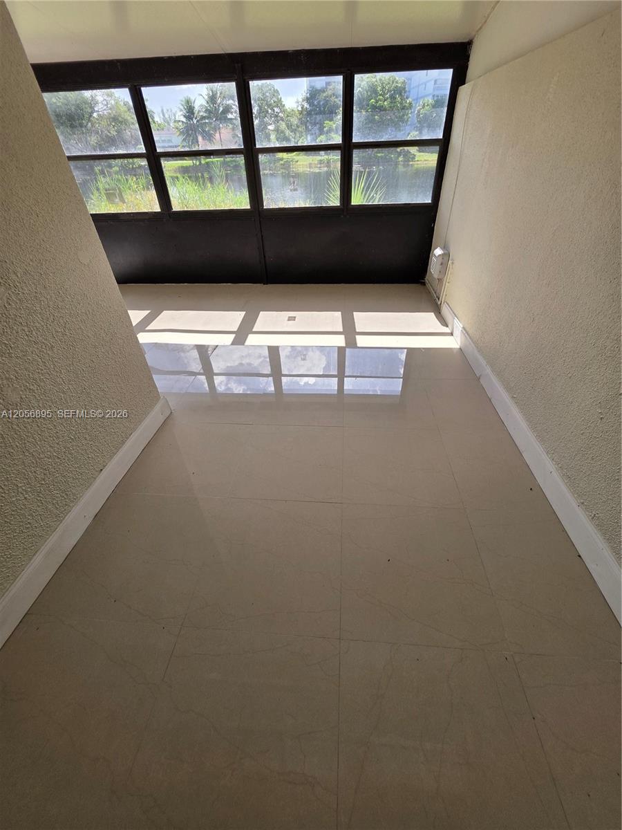 A12056895 Property Photo 14