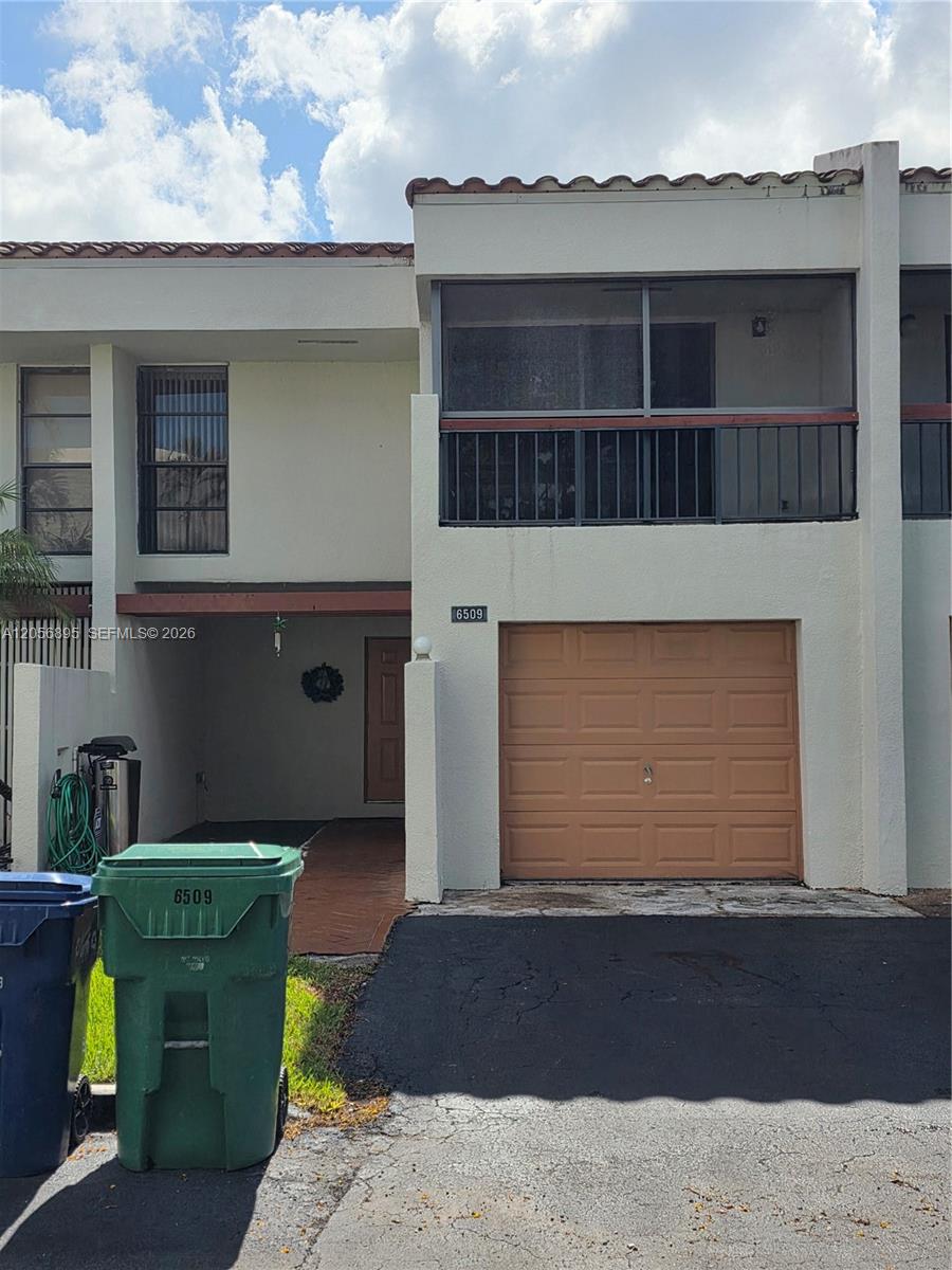 A12056895 Property Photo 32