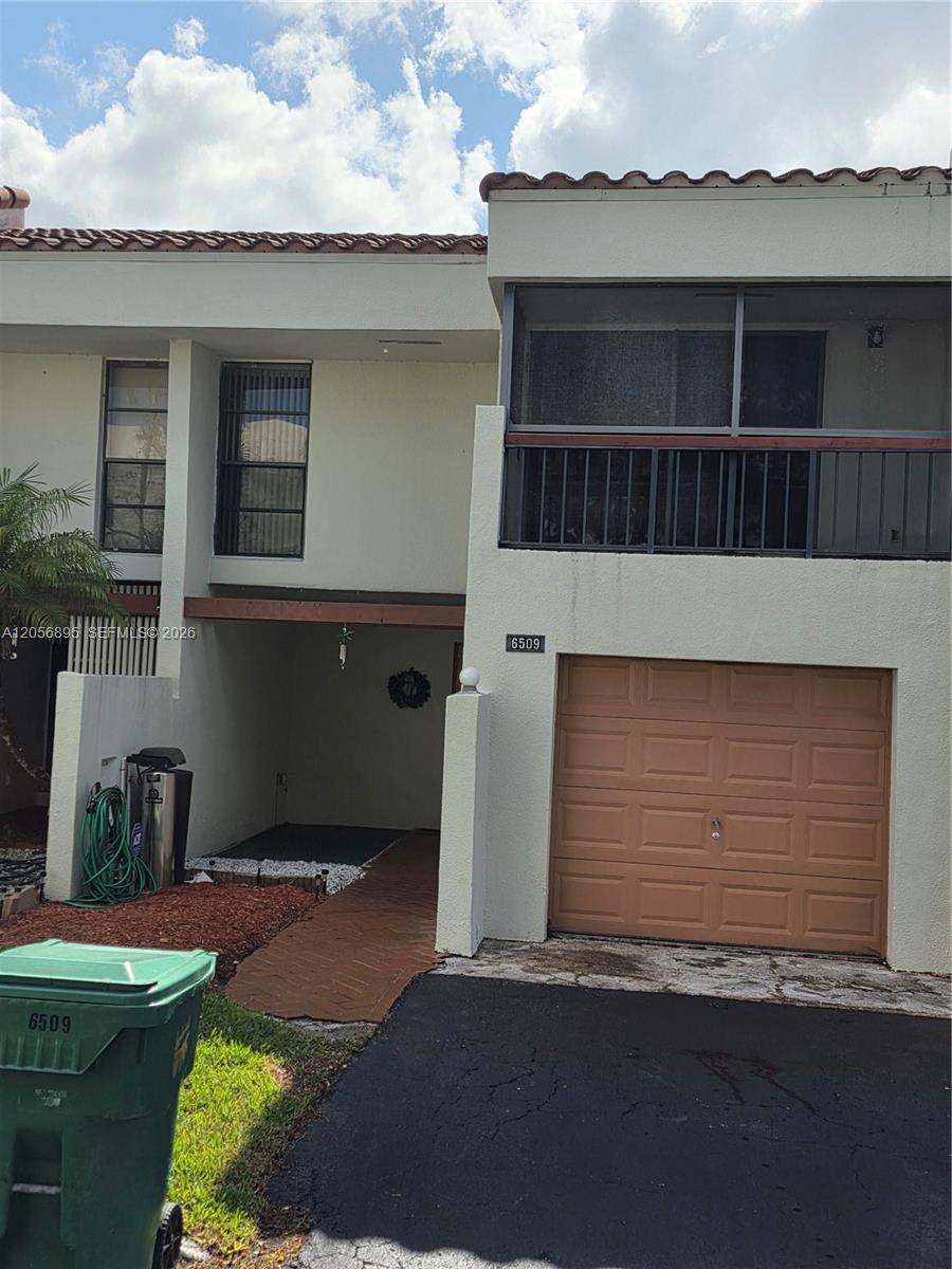 A12056895 Property Photo 33