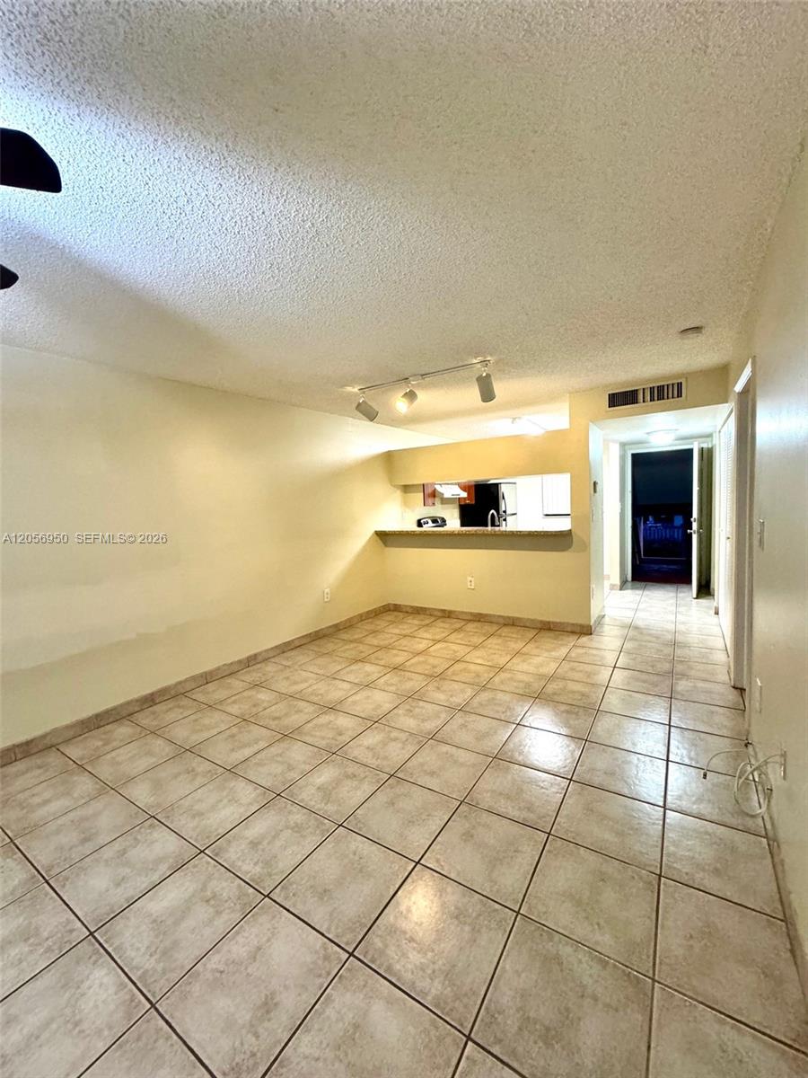 9945 Nob Hill Court 9945 Property Photo 7