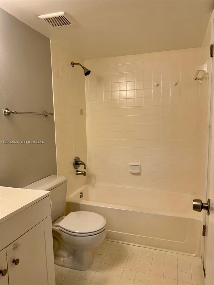 9945 Nob Hill Court 9945 Property Photo 10