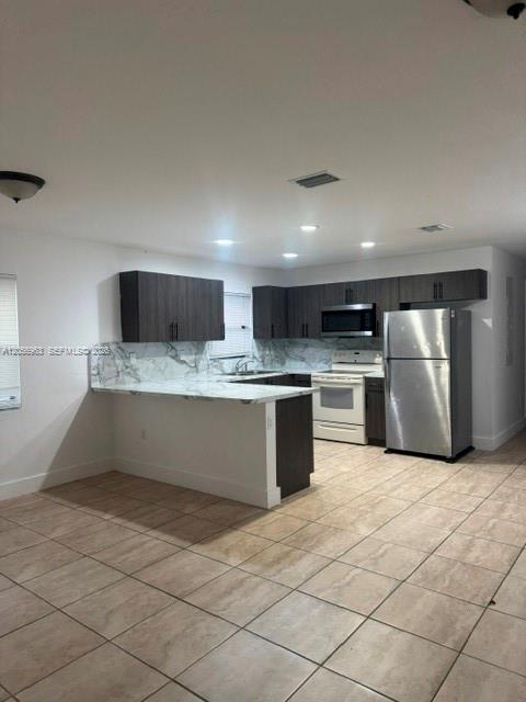 634 Nw 12th Street Property Photo 6