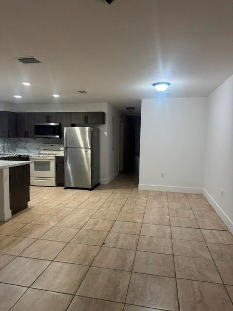 634 Nw 12th Street Property Photo 9