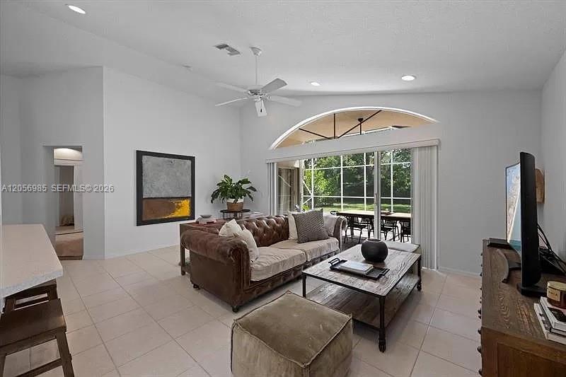 4180 Sea Mist Way Property Photo 11