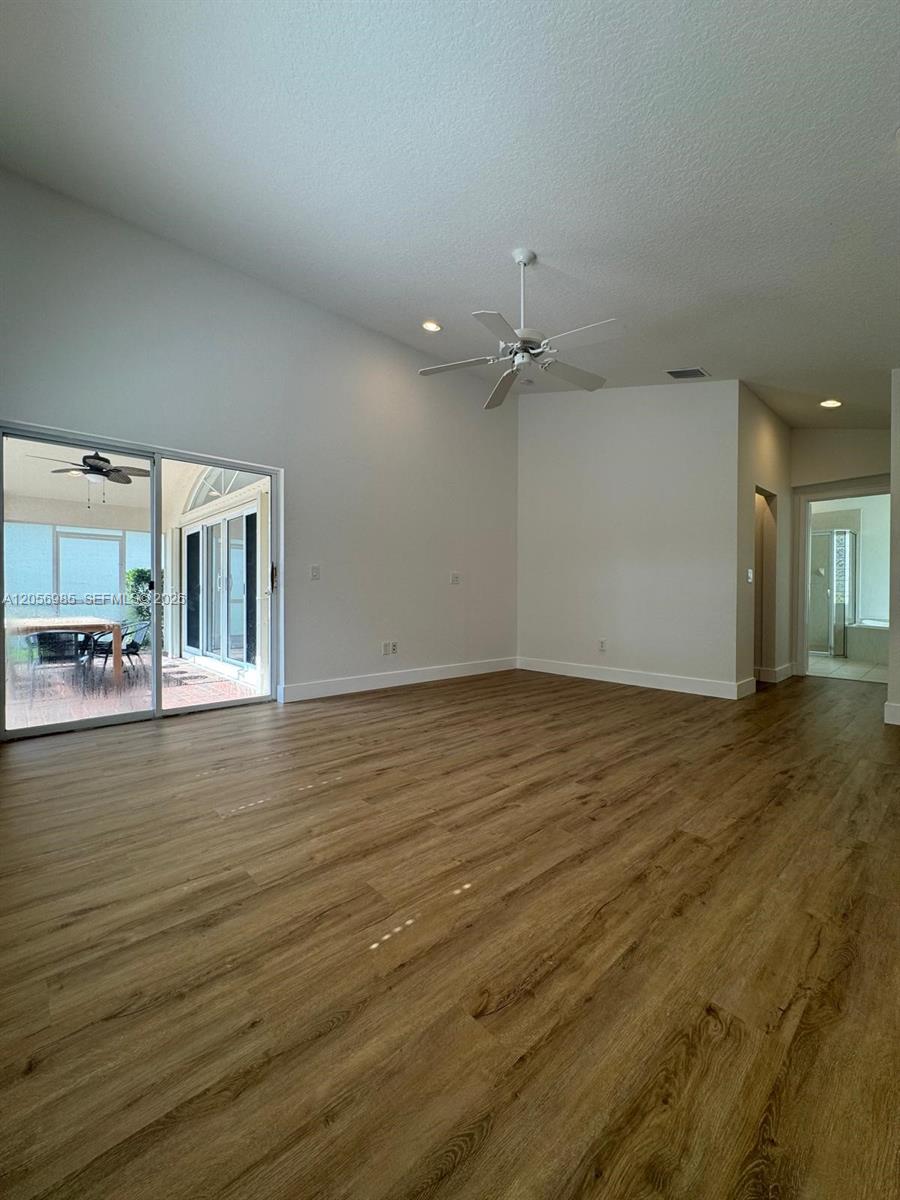 4180 Sea Mist Way Property Photo 20
