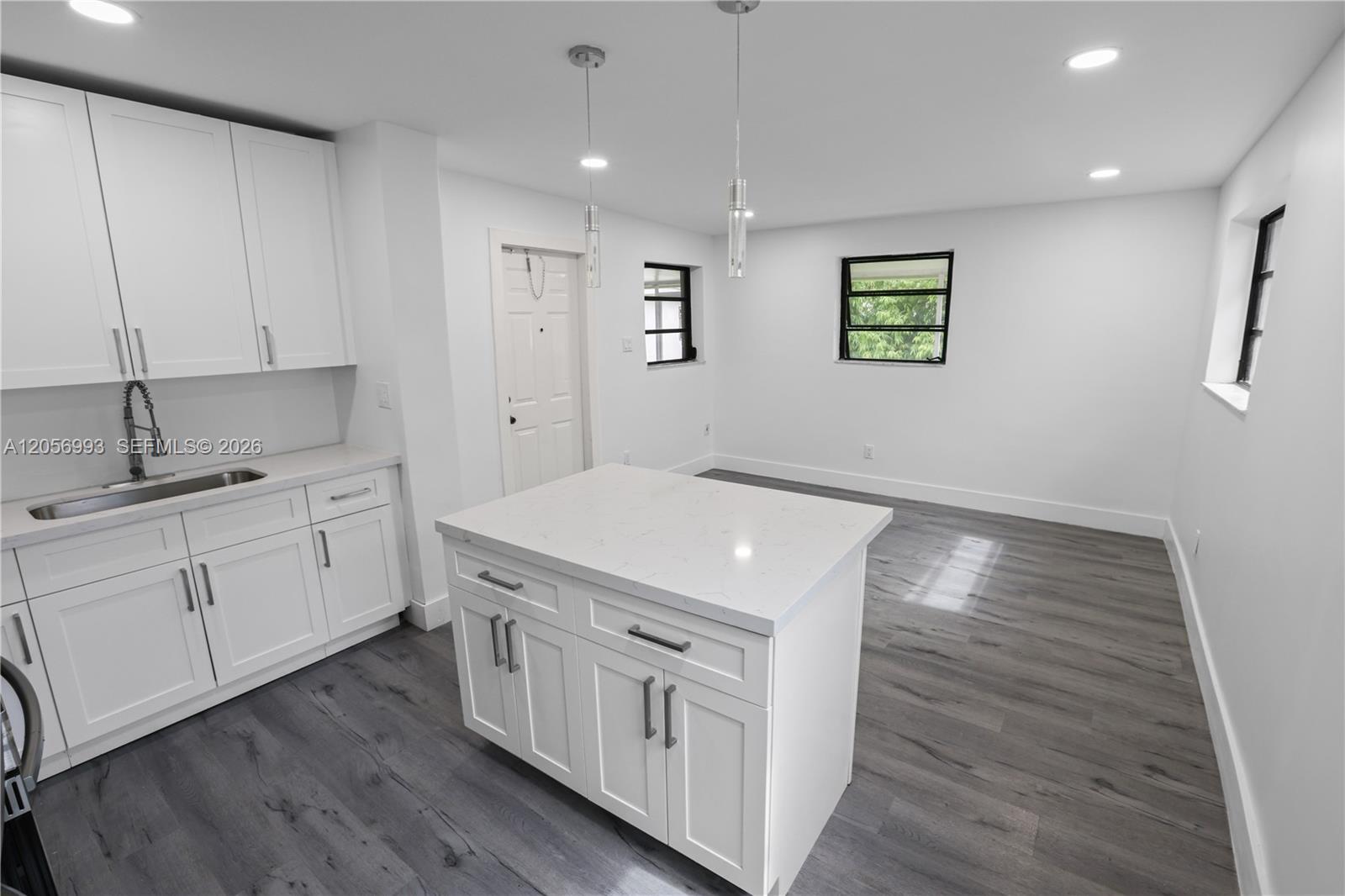 A12056993 Property Photo 10