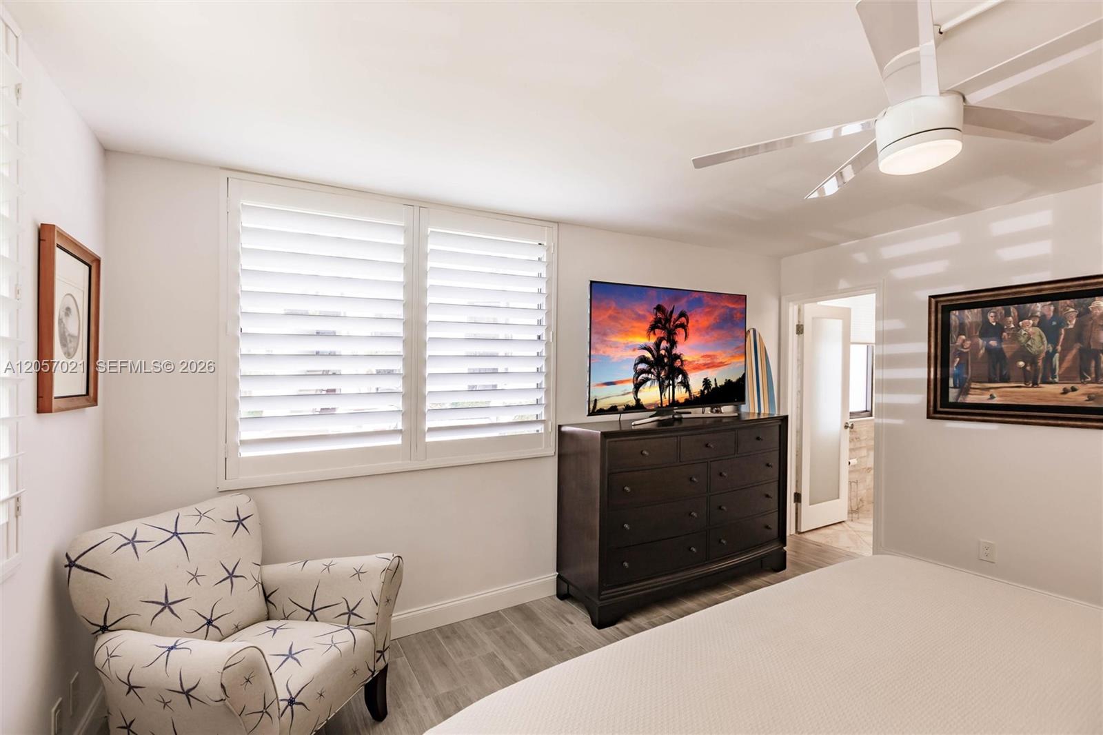 1586 S Ocean Lane 125 Property Photo 13