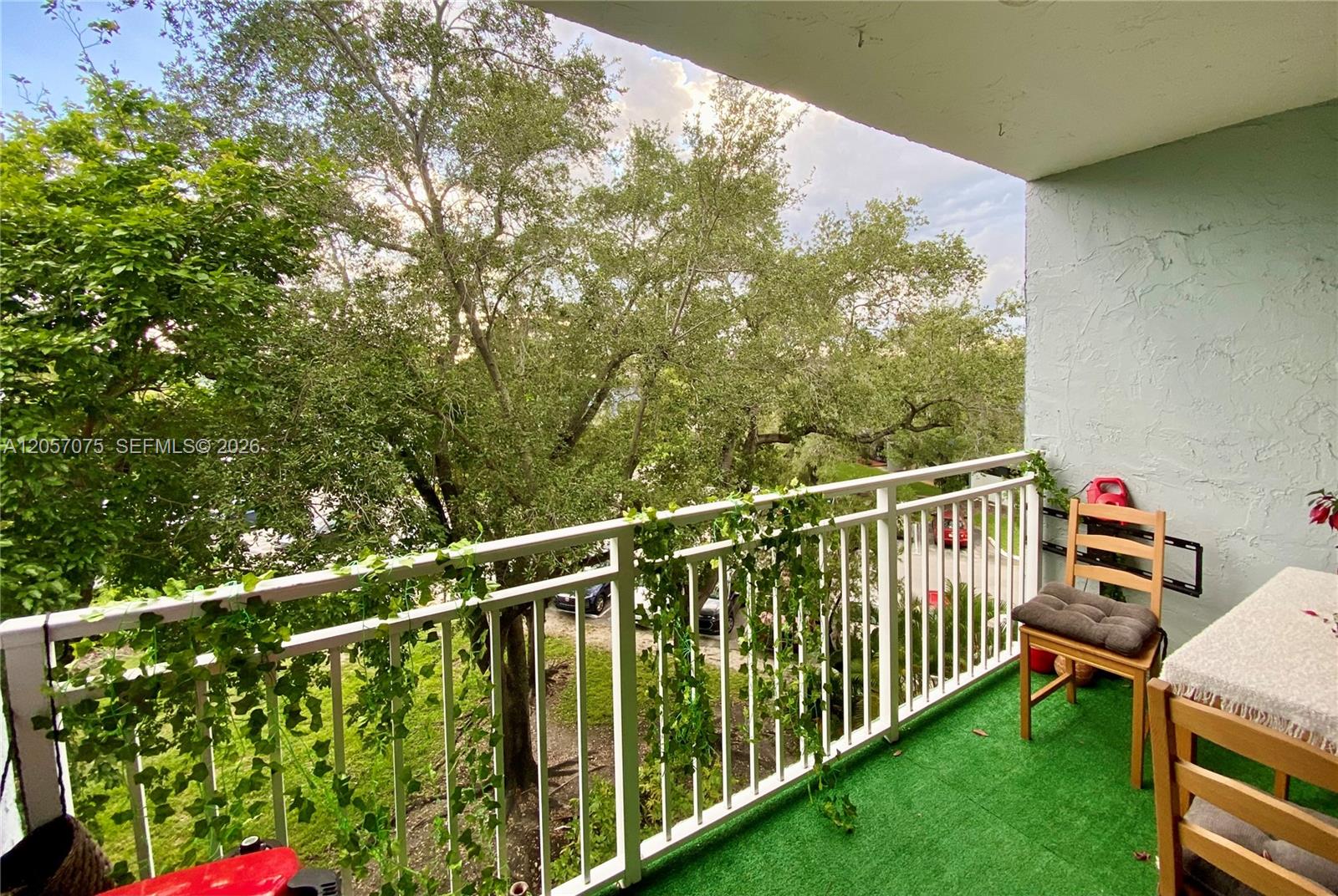 9357 Fontainebleau Boulevard D420 Property Photo 4