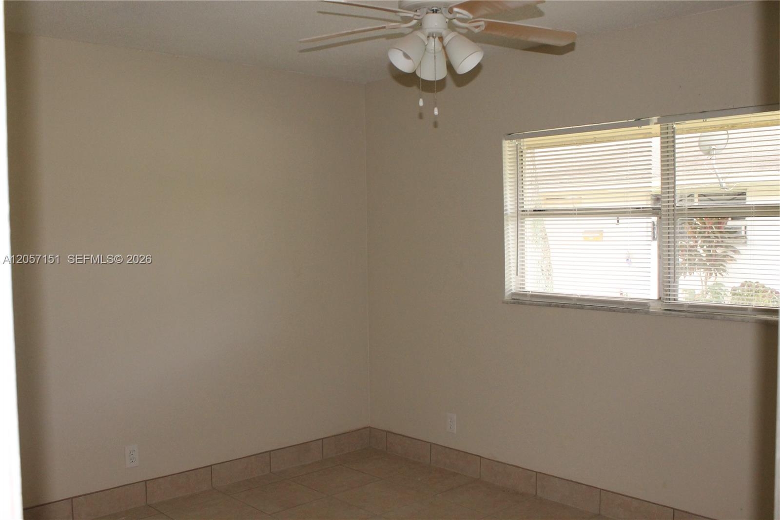 A12057151 Property Photo 7