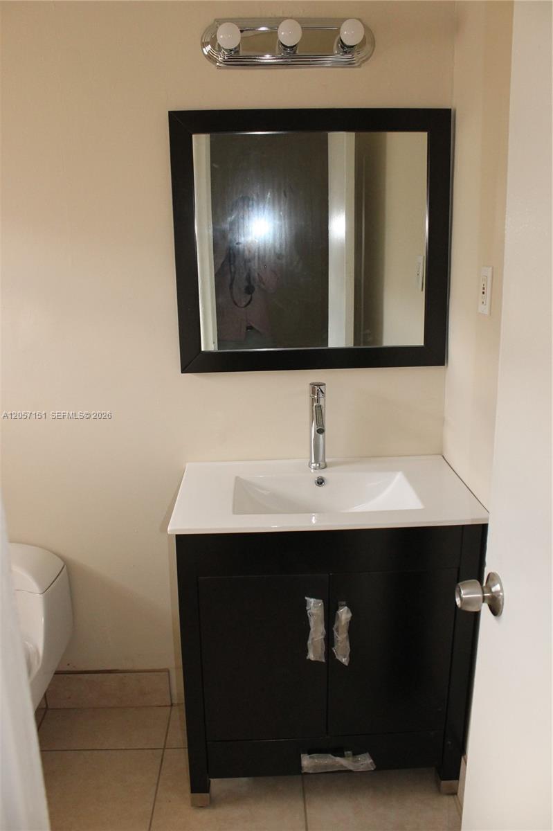 A12057151 Property Photo 9