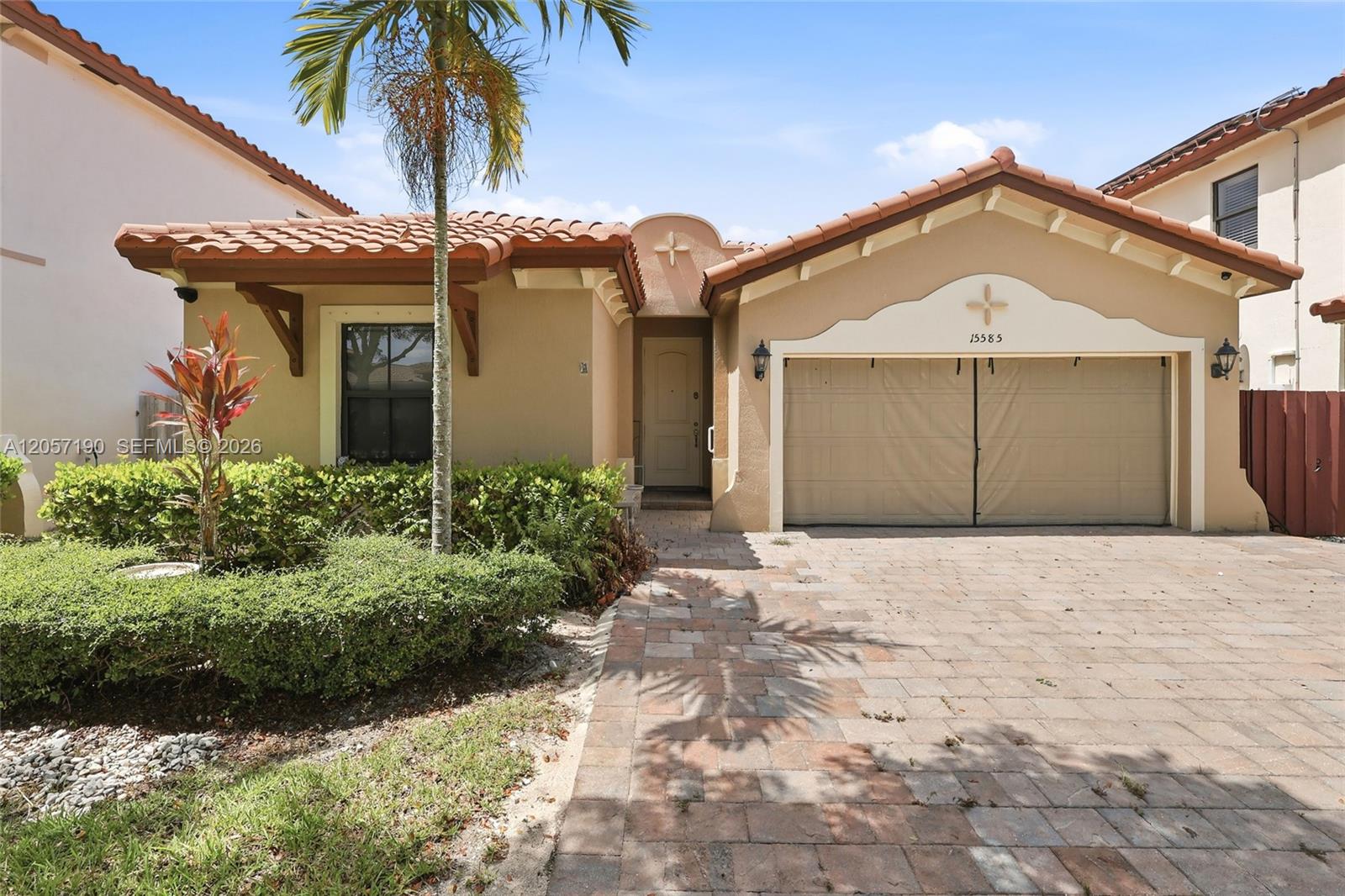15585 Sw 176th Terrace Property Photo 1