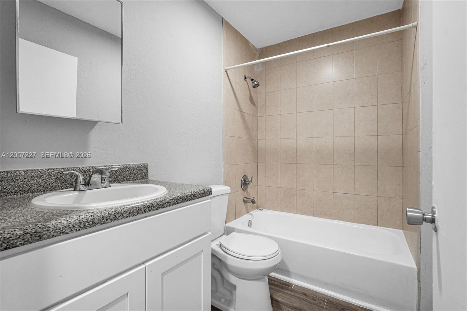 400 Nw 65 Property Photo 15