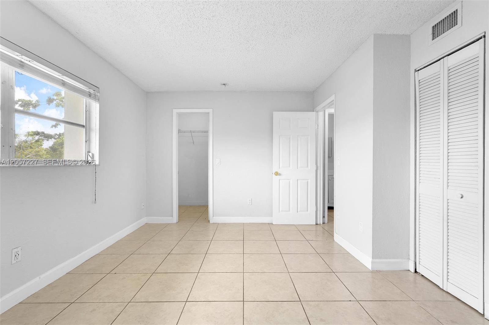 400 Nw 65 Property Photo 17