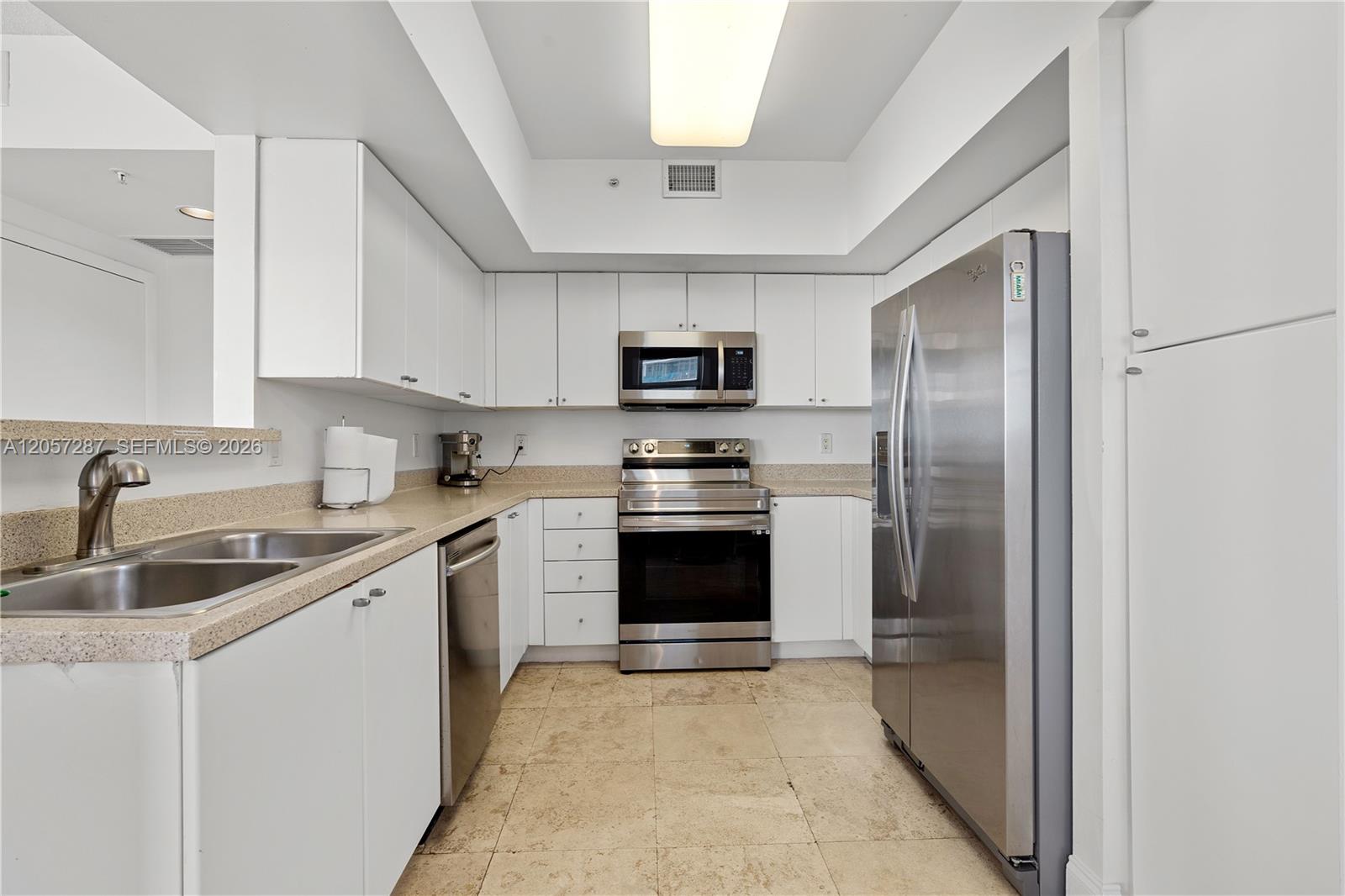 17375 Collins Avenue 1108 Property Photo 10