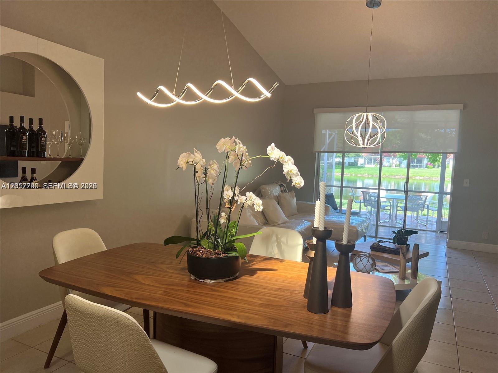 18428 18428 Via Di Regina 18428 Property Photo 3