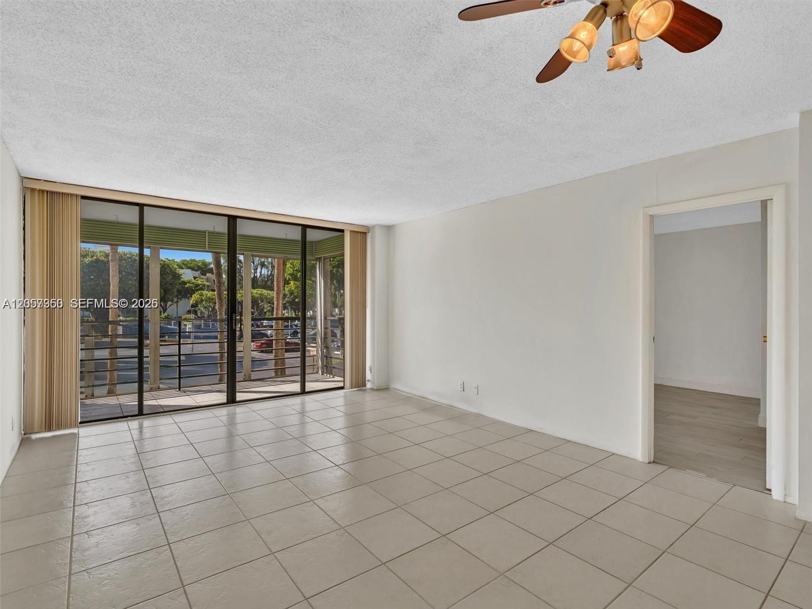 20500 W Country Club Drive 203 Property Photo 1