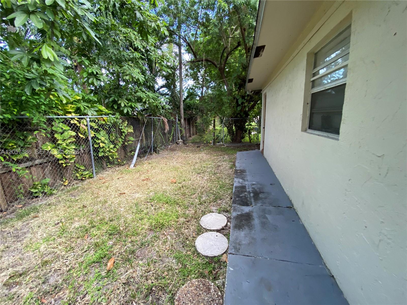 4621 Sw 33rd Avenue 1 Property Photo 16
