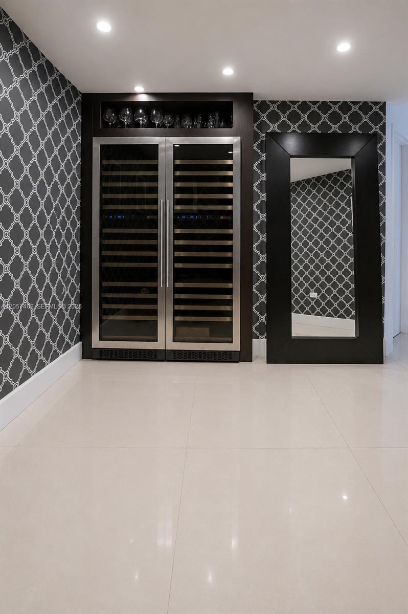 825 Brickell Bay Drive 1151 Property Photo 4