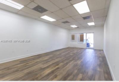 650 E 9th Street Property Photo 6