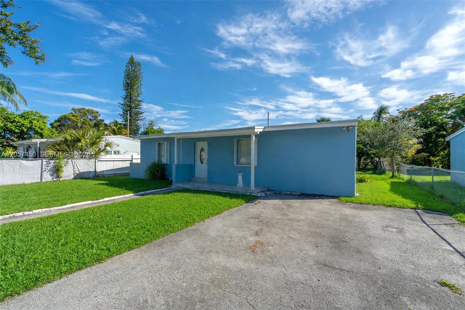 1207 Chateau Park Drive Property Photo 2
