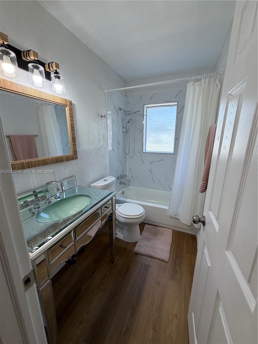 734 Sw 8th Street Property Photo 8
