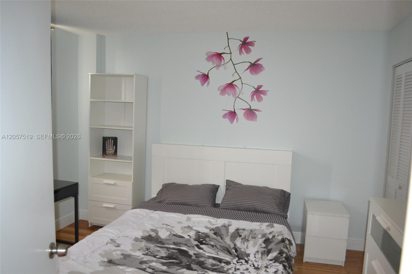 A12057519 Property Photo 7