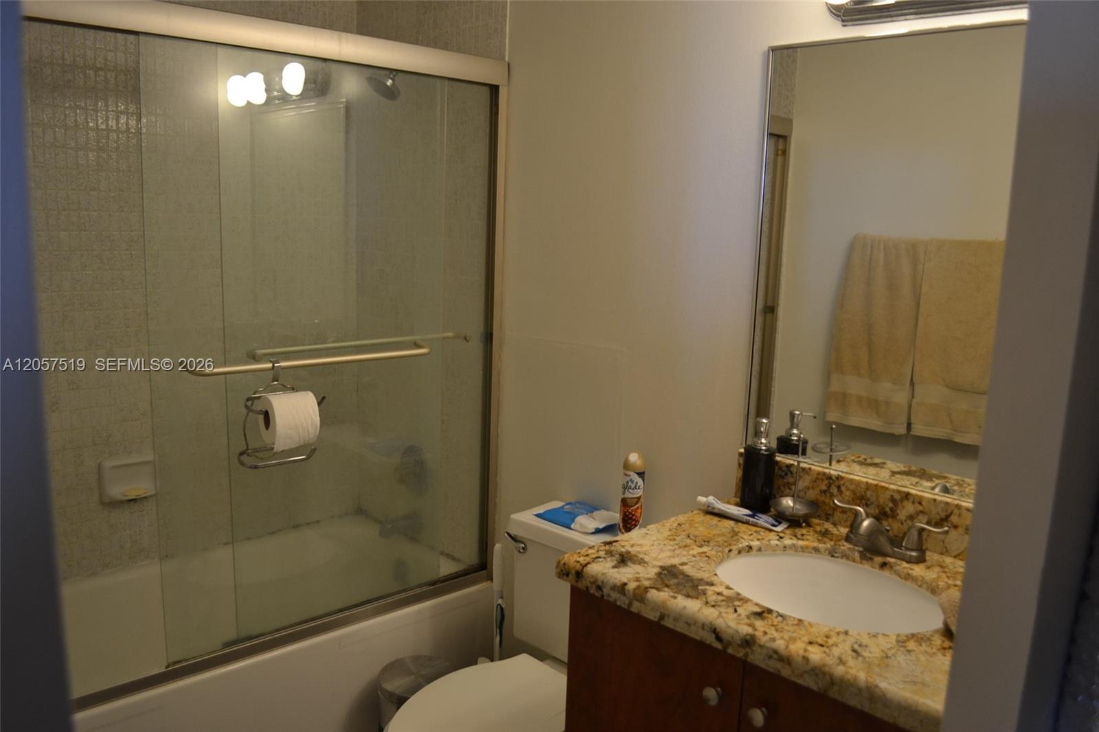 A12057519 Property Photo 8