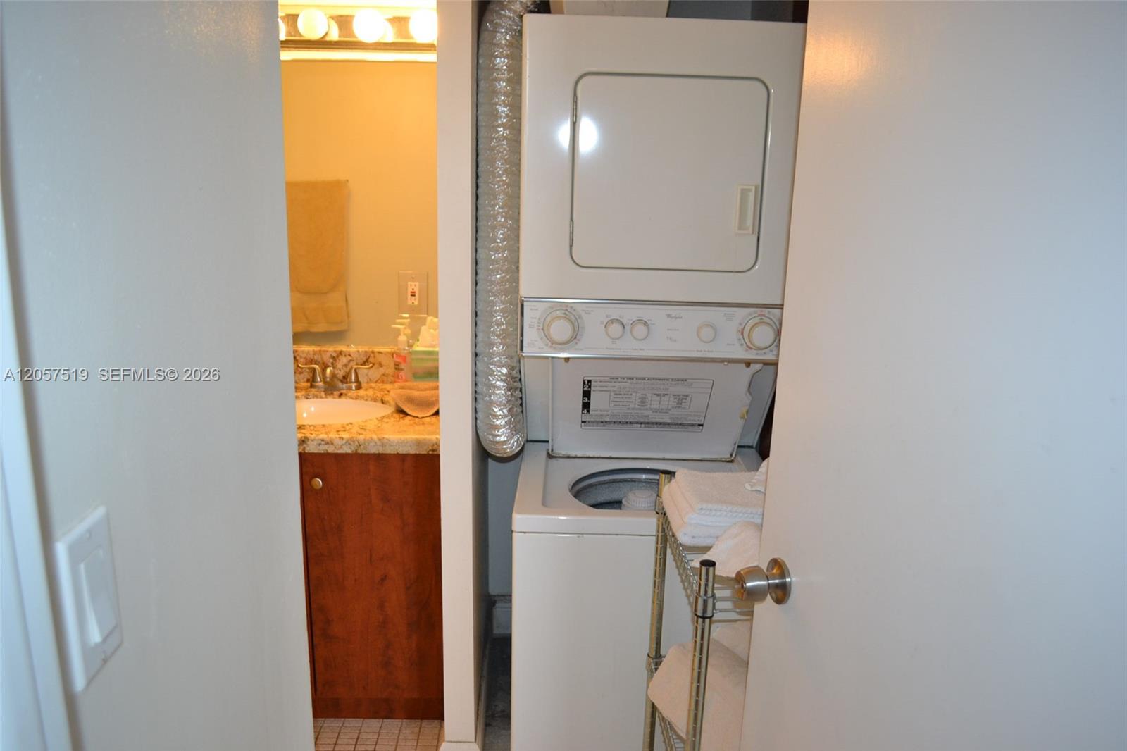 A12057519 Property Photo 9